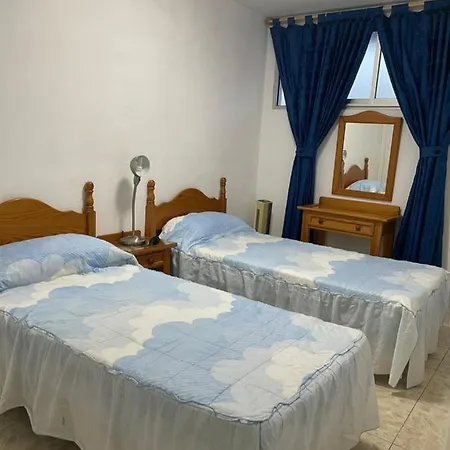 Apartamento Los Cristianos 洛斯克里斯蒂亚诺斯